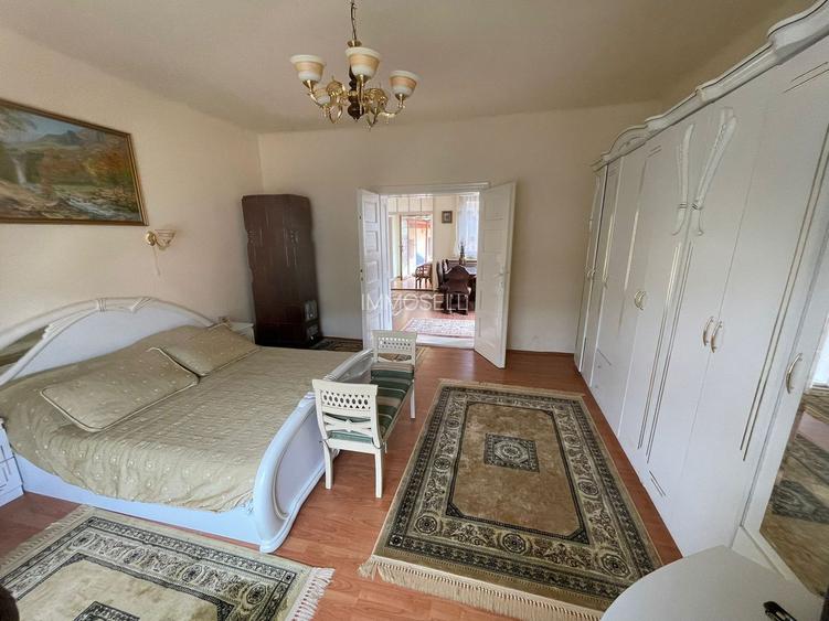 Casă de vânzare în Vașcău–natură, liniște și confort modern- 72000 Eur - 5