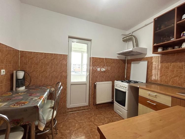Apartament cu 2 camere, decomandat, etaj 3/4 cu boxa - 3