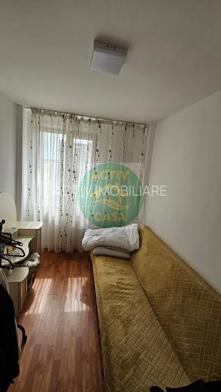 Apartament de vanzare, 3 camere, etaj 1 - 6