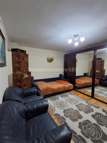 CASA DE VANZARE SATUL CATOLIC CARTIER 6 MARTIE ONESTI - 15