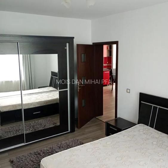 INCHIRIEZ APARTAMENT 3 CAMERE,ETAJ 2 ZONA CIRESICA - 6