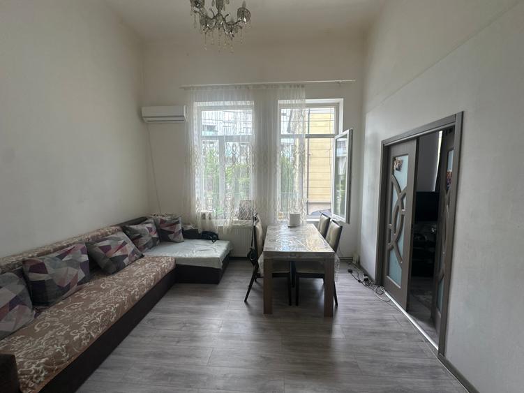 Apartament în vilă istorică, 7 camere, Filibiliu–Romulus