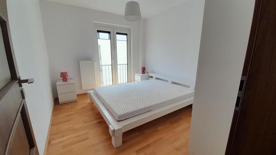 Apertament 3 camere 2 bai boxa parcare zona Strand