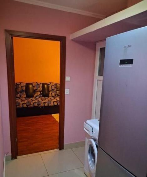 Apartament 2 camere, KM 4-5 - Doraly Constanța, 42 mp , gaze la usa.