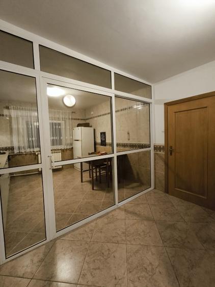 Inchiriere 3 camere vis-a-vis de MALL VITAN complet mobilat si utilat