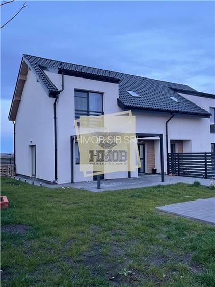 Casa la cheie 4 camere 2 bai si teren 380 mp la 10 km de Sibiu - 2