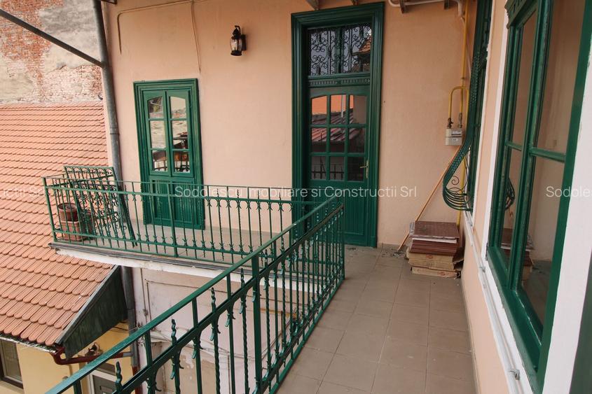 Spatiu de birouri in cladire istorica - 17