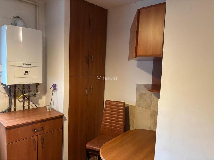 Apartament semidecomandat 2 camere  -- cartier Astra - 4