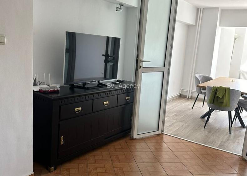 2 camere | Bd. Unirii – lângă Tribunalul București | Ideal birouri - 3