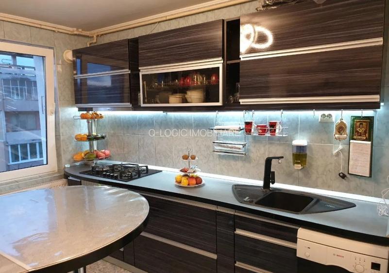 Apartament 4 camere intrare Tractorul - 9