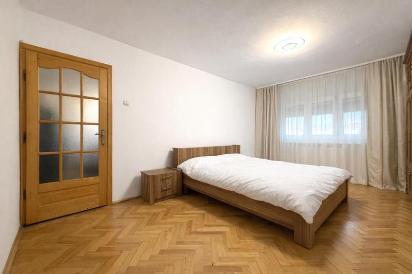 Decomandat 2 camere Zona Torontalului - 2