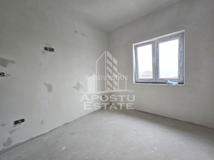 Jumatate de duplex de vanzare, Parter + Etaj, 5 camere si 2 bai, Sag - 8