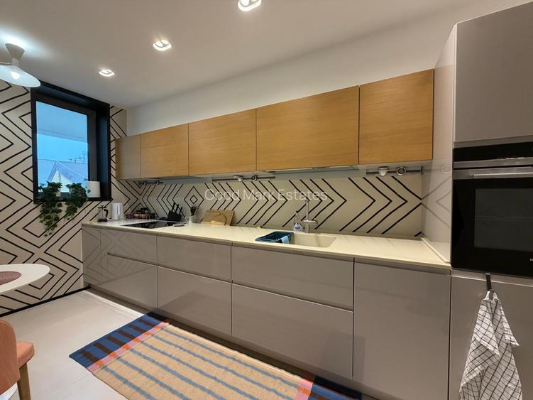 4 Camere || Mobilat & Utilat || 2 Locuri de Parcare || 2 Terase - 4