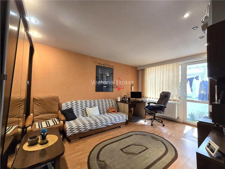 Centrala termica, et.4, decomandat Doamna Ghica Scoala Grigore Ghica - 14