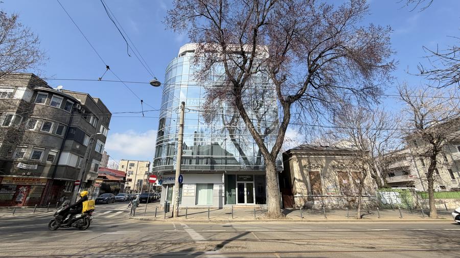 De inchiriat | Spatiu de birouri renvat | Mosilor Bulevardul Pache Protopopescu - 16