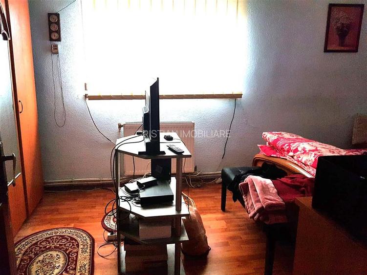 VILA P+1+M, Bariera, Constructie 2005 din Caramida si BCA - 5