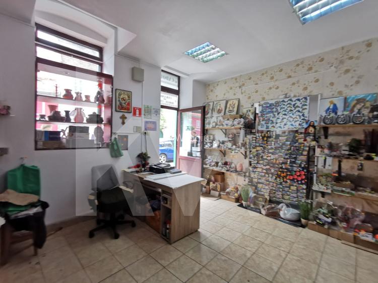 SPATIU COMERCIAL IN CENTRU - 2