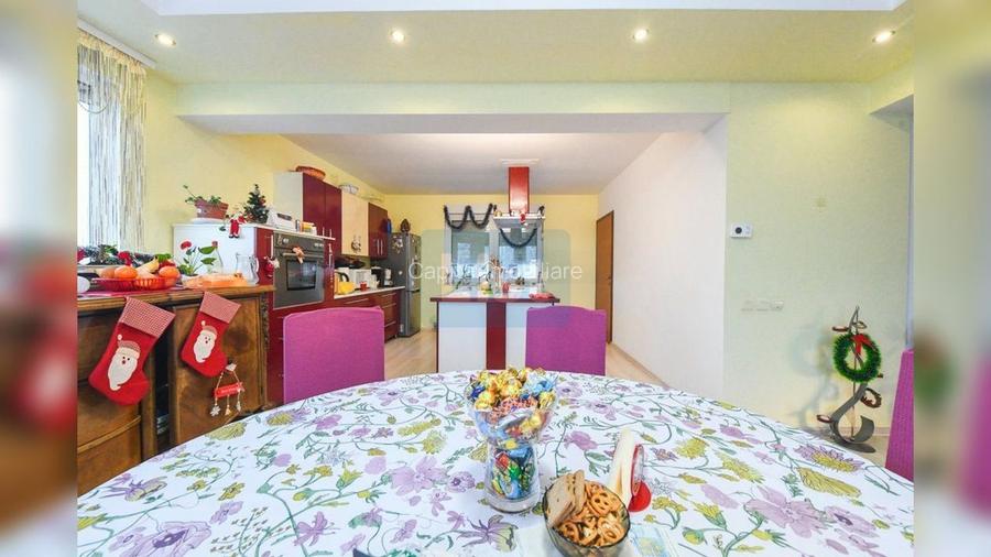 COMISION 0! Casa 4 camere 170 mp, teren 500 mp, cartierul  Europa  - 7