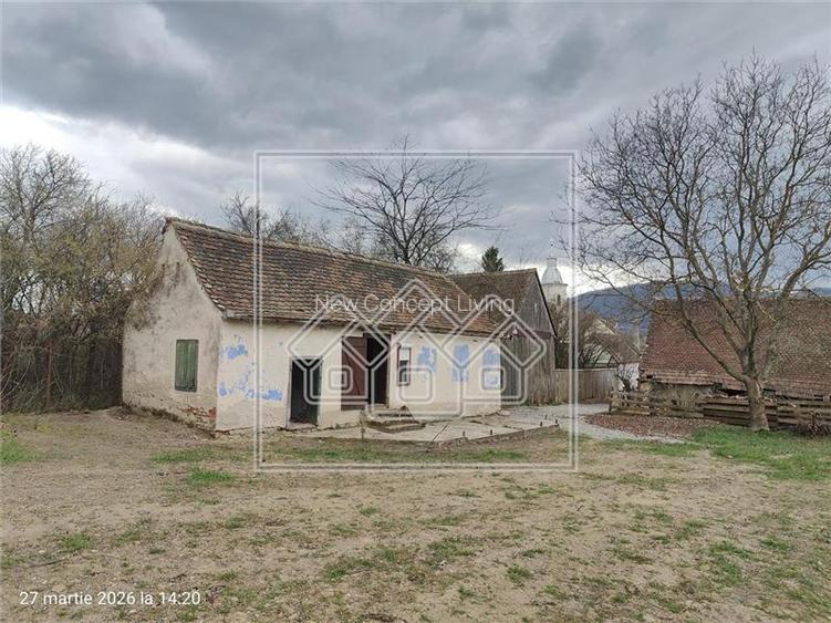Casa si teren de vanzare in Sacel - 1355 mp teren - livada - Central - 3