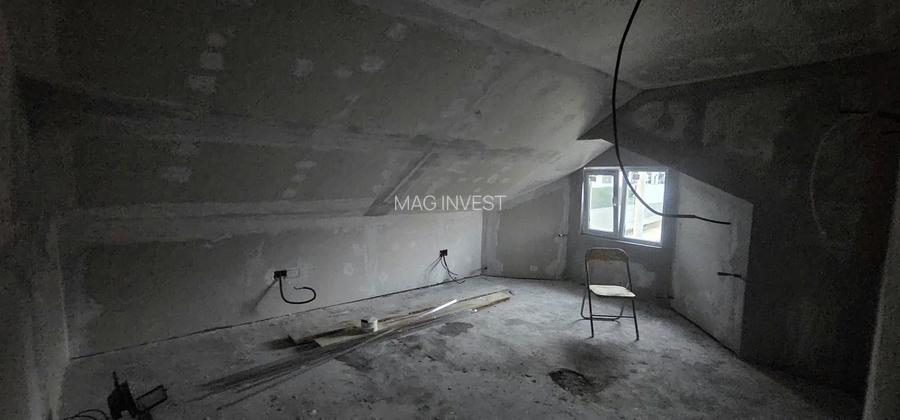 Vila noua, P+M, teren 350 mp - zona Bariera Traian - COMISION 0% - 5