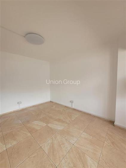 Spatiu Comercial 4 Camere, Parter, Acces Stradal, Zona Casa de Cultura - 2