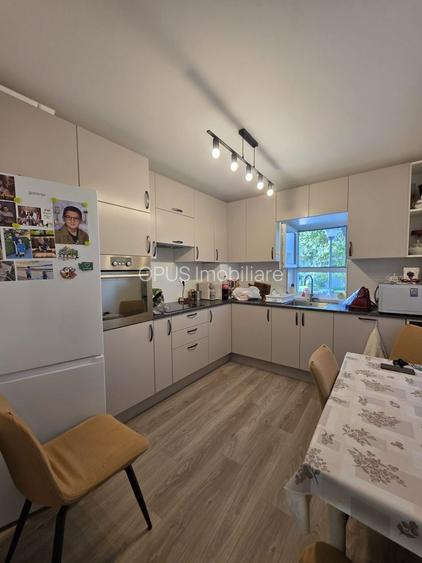 Apartament 3 camere decomandate, zona Campului - 10