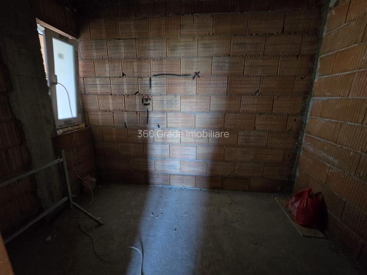 Duplex despartit prin cam. tehnica /  Toate utilitatile - 14