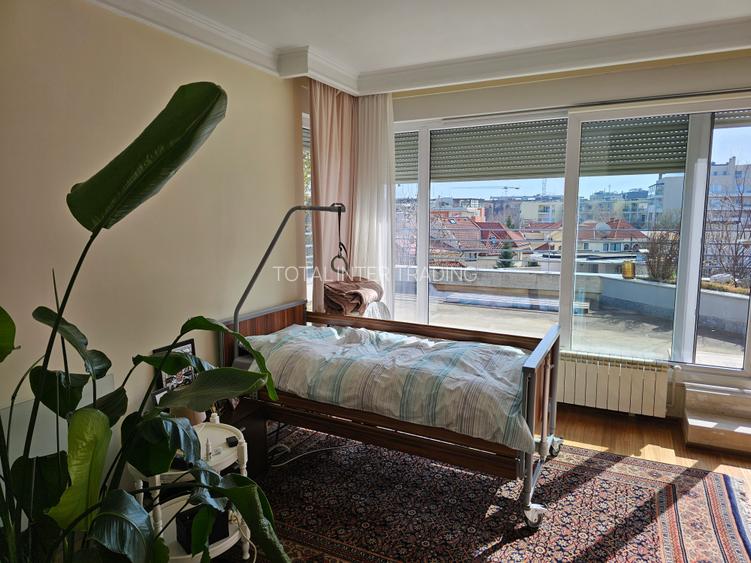 Herastrau-Cotrus-Penthouse 3/3-lift dedicat,parcare subsol,132 mp +terase 260 mp - 16