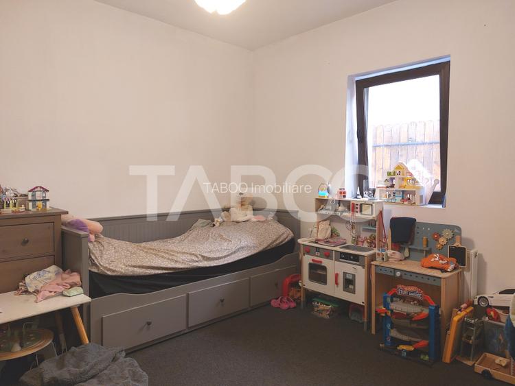 Pret avantajos-Casa individuala 146 mp 5 camere 238 mp teren  Cisnadie - 7