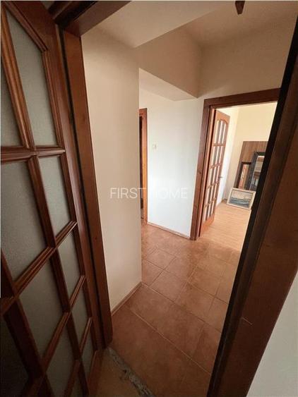 Apartament 3 camere,etaj 6(lift nou),ultracentral- Piata Unirii - 8