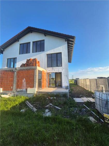 DUPLEX IMENS - MOSNITA VECHE -  VEDERE PADURE  611 MP TEREN - 160 MP UTILI - 5