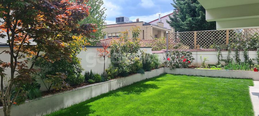 Apartament unic cu gradina exclusiva | 4 camere, 4 bai | 297mpc - 39