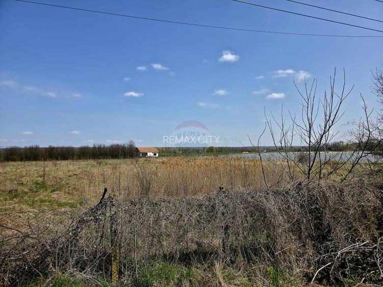 Teren 7,000mp Girov / deschidere 45 metri - 5