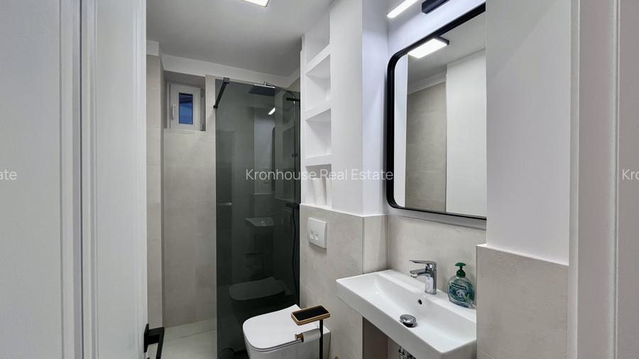 Apartament modern cu 3 camere in zona centrala  - 17