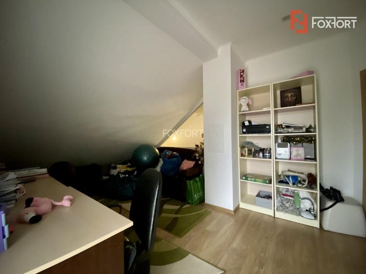 Casa cu 6 camere de vanzare in localitatea Sanandrei, zona Centrala - 28