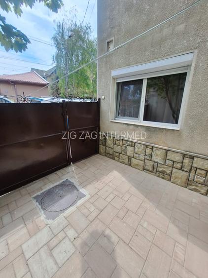 Zona Trocadero , imobil 90 mp., IDEAL BIROURI, curte - 4