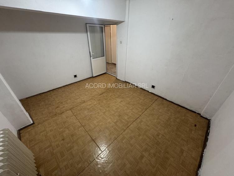 Apartament 3 camere zona Far - 3