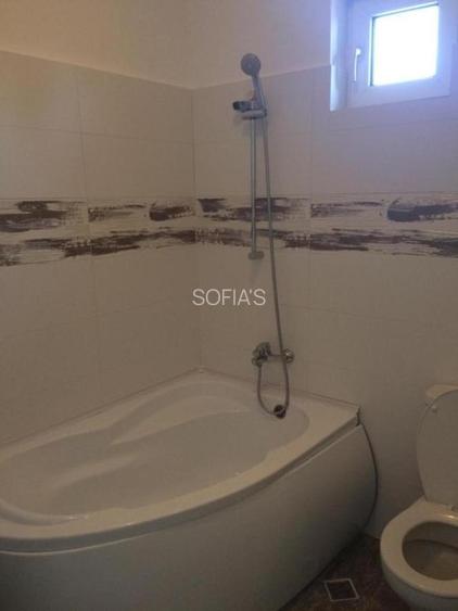 Spre inchiriere  2 camere studio - 3