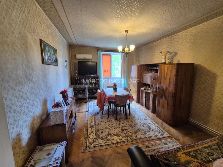 Vand apartament Lunca, et.1, Piata Mică, balcon mare - 8