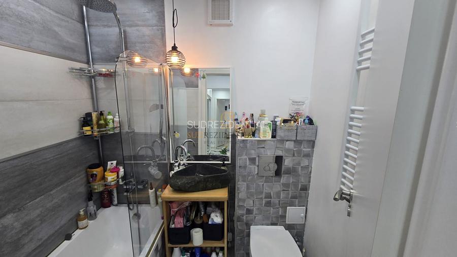 Apartament cu 4 camere de vanzare, Bd. C-tin Brancoveanu, Sector 4 - 15