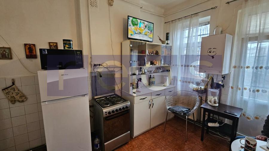 APARTAMENT ÎN VILĂ INTERBELICĂ | 4 CAMERE SPAȚIOASE | CURTE + CENTRALA PROPRIE | - 6