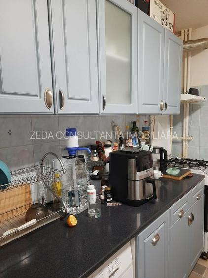 Apartament 4 camere-Aparatorii Patriei-Centrala proprie - 5