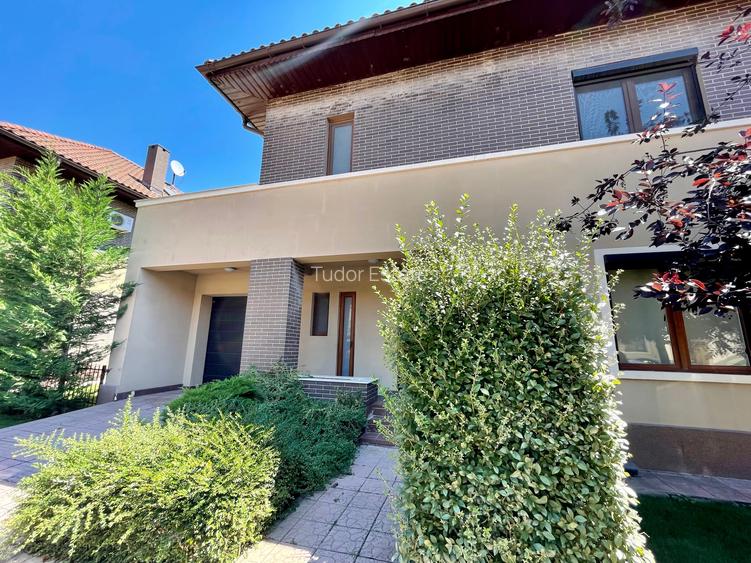 Compound individual villa partially furnished-2700 Euros+VAT - 24
