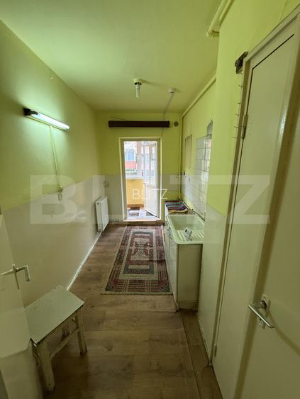 Apartament 2 camere, decomandat - Zona 13 Decembrie - 5