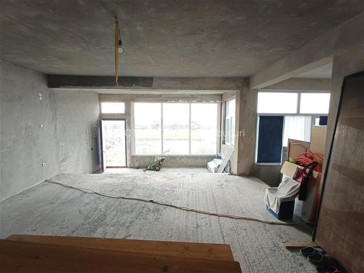 DUPLEX P+1+M CU TERASE | TEREN TOTAL 2.306 MP in MOLDOVA NOUA - 4