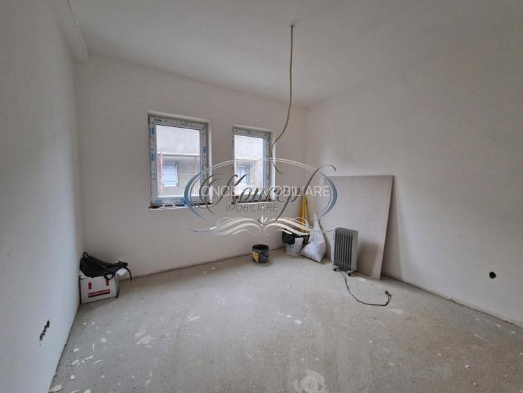 Apartament spatios cu gradina in Vila - 18