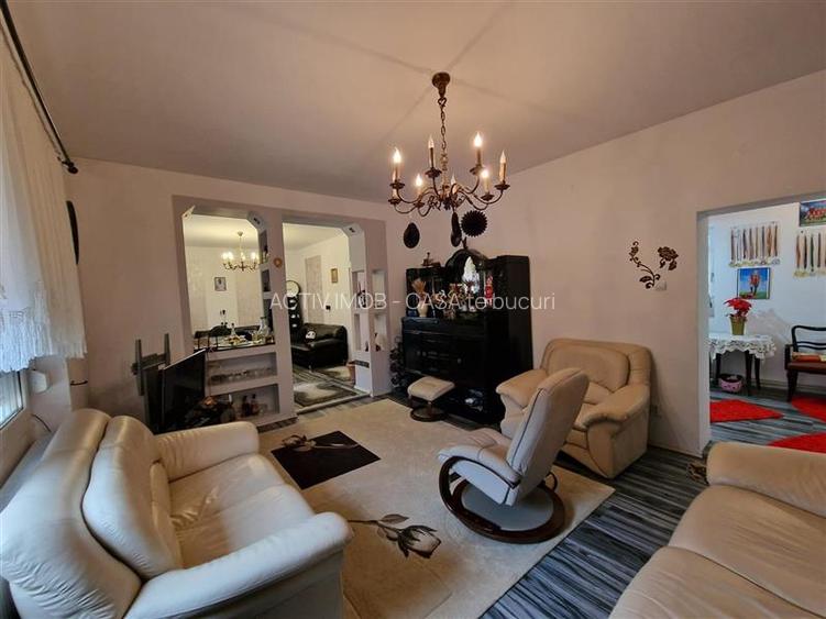 Resita,Casa DUPLEX Central ,P+1+Ms.2 Garaje Comision ZERO Cumparator - 4