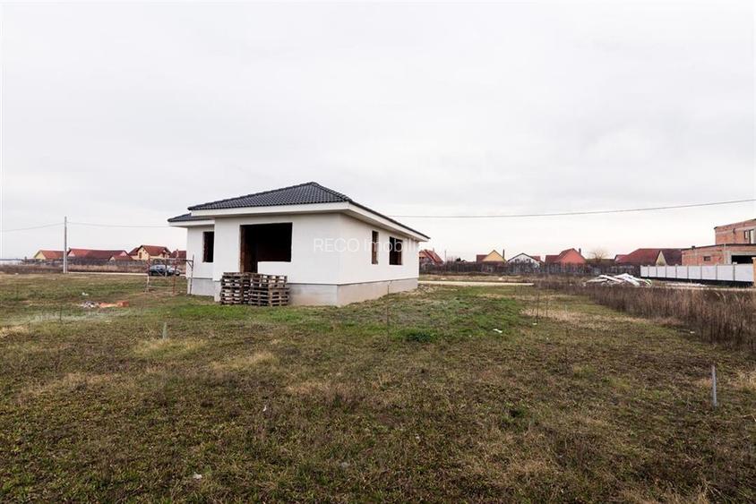 RECO Casa la rosu 120 mp utili - Osorhei - 13