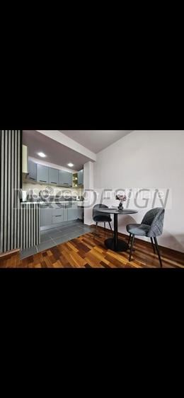 Apart 1 camera Piata Balcescu etaj 3 - 9