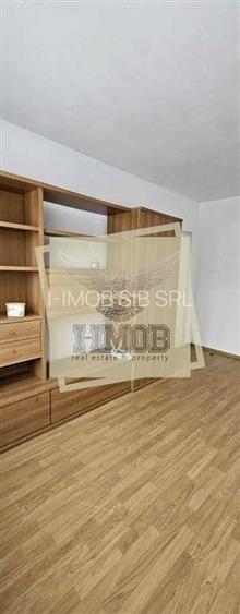 Apartament 2 camere central etaj 3 - 2
